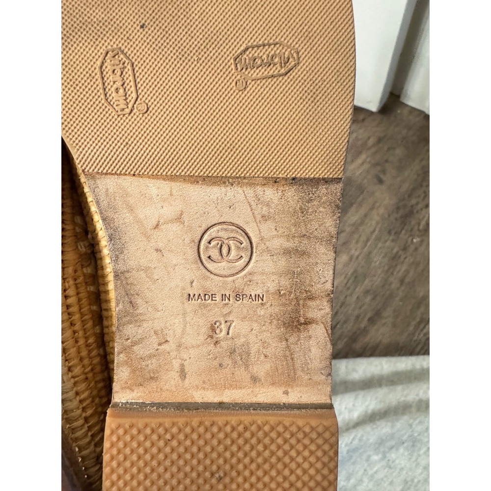 Chanel Raffia Espadrilles Loafers Beige Woven CC Logo Flats Made in Spain 37 - Picture 5 of 6